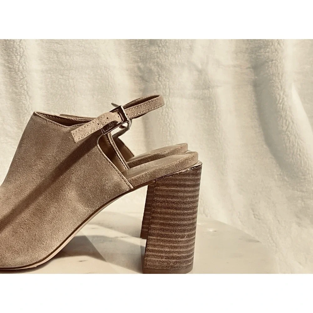 Vince Camuto Women's 8.5 Tan Leather Stiletto Heels Slip‑On Pumps NWOB - Picture 3 of 10